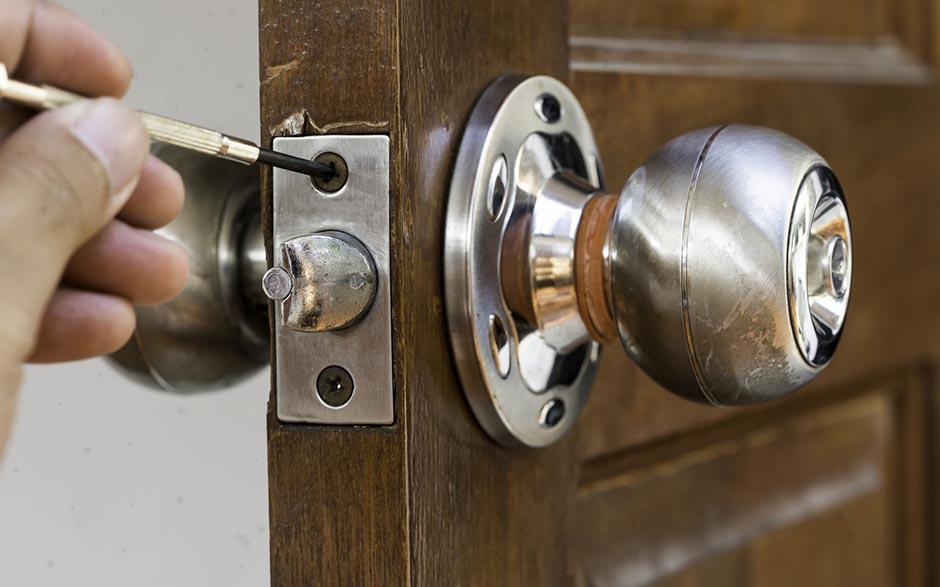 comment ouvrir une porte avec clé à l intérieur Étréchy